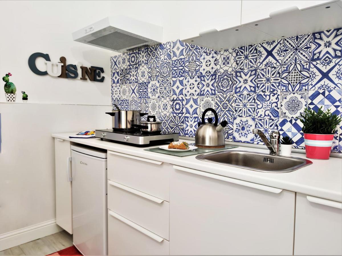 Central Apartments Caronda Street Катания Экстерьер фото